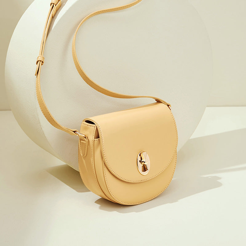 All-match Retro Messenger Female Bag