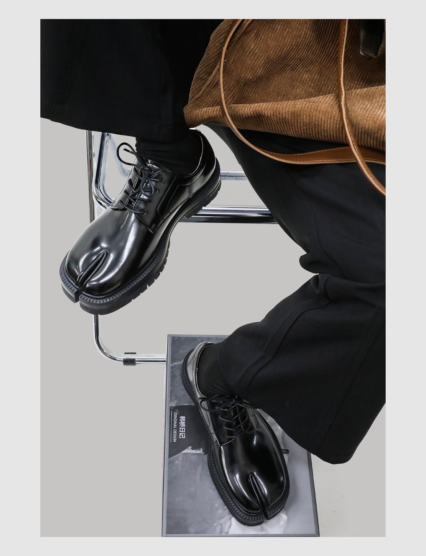 Sixmilude Low Cut Thick Sole Casual Split Toe Leather Shoes