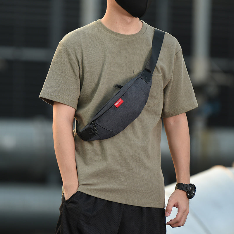 Men's multifunctional sports messenger bag